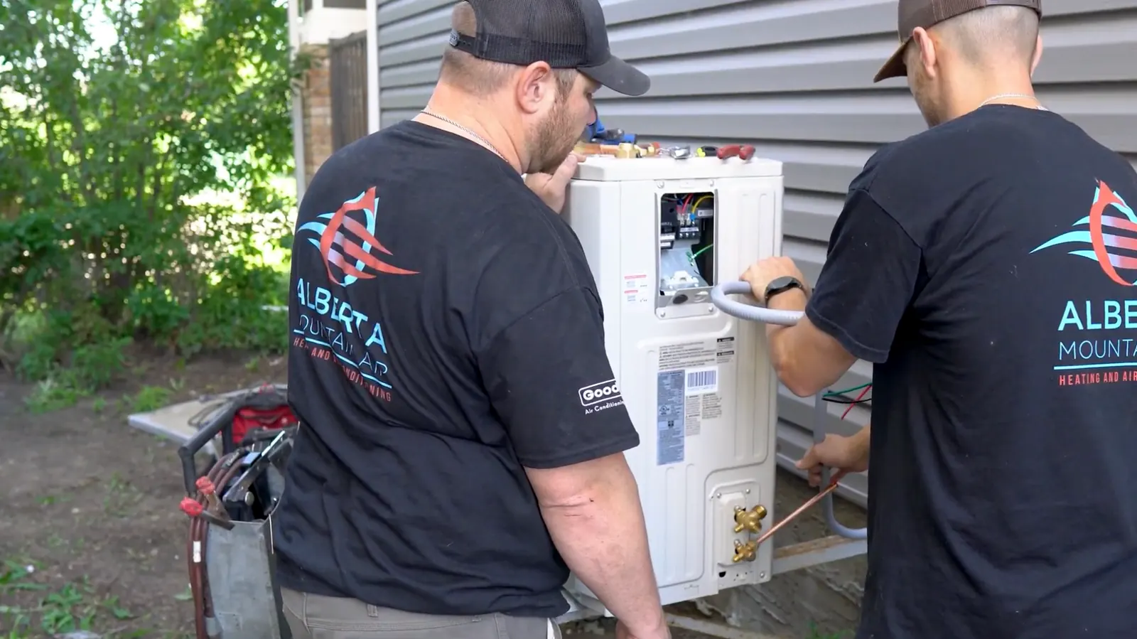 Alberta Mountain Air technician on the job in Calgary