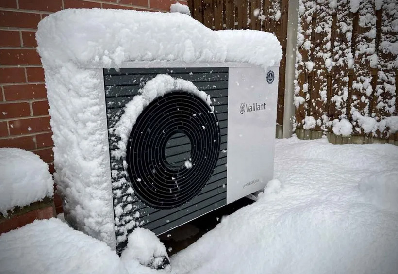 Typical signs of HVAC problems due to freezing equipment